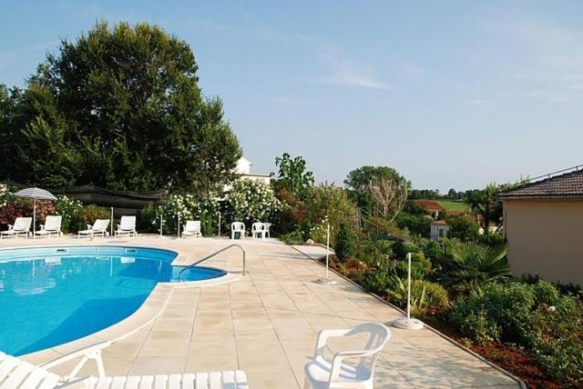 Bungalow Leo سافودغيا المظهر الخارجي الصورة