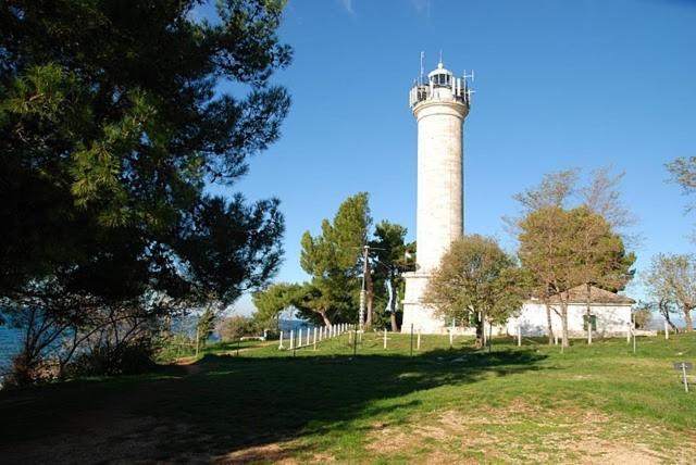 Bungalow Leo سافودغيا المظهر الخارجي الصورة